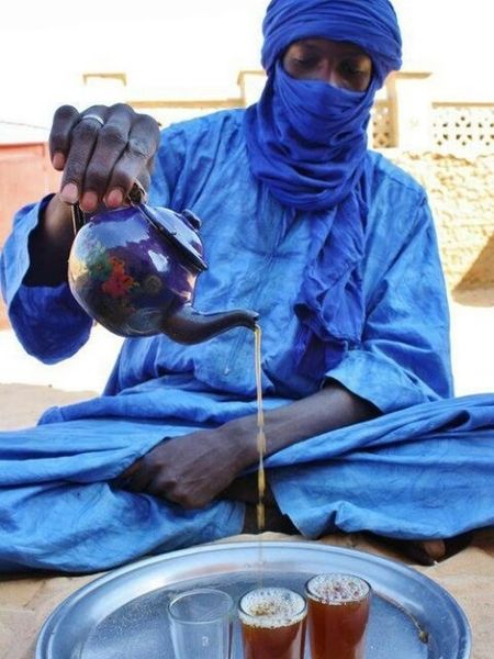 Tuareg Man pouring some tea.