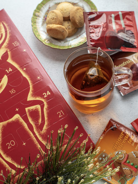 Festive and tasty with one tea for each day of Advent
